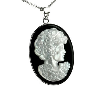 New onyx mother of pearl onyx cameo pendant necklace